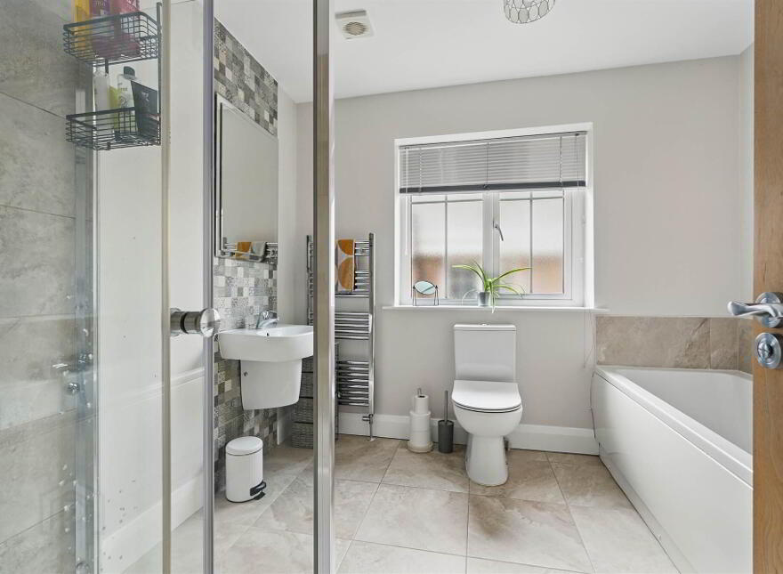 34 Millreagh Grove, Dundonald, Belfast, BT16 1AH
