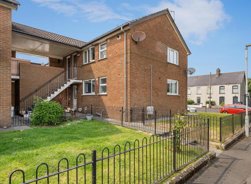 14e Ballyalton Park, Newtownabbey, BT37 0ET photo