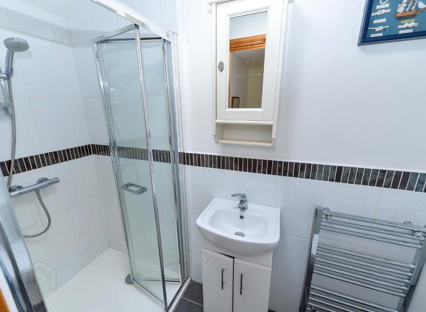 17 Kinnegar Drive, Holywood, BT18 9JQ