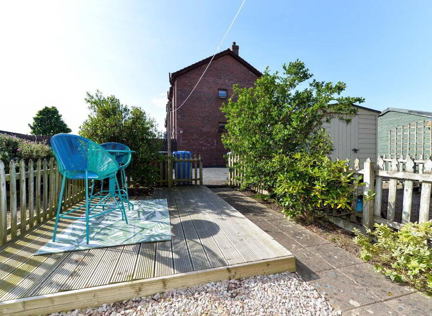 17 Kinnegar Drive, Holywood, BT18 9JQ