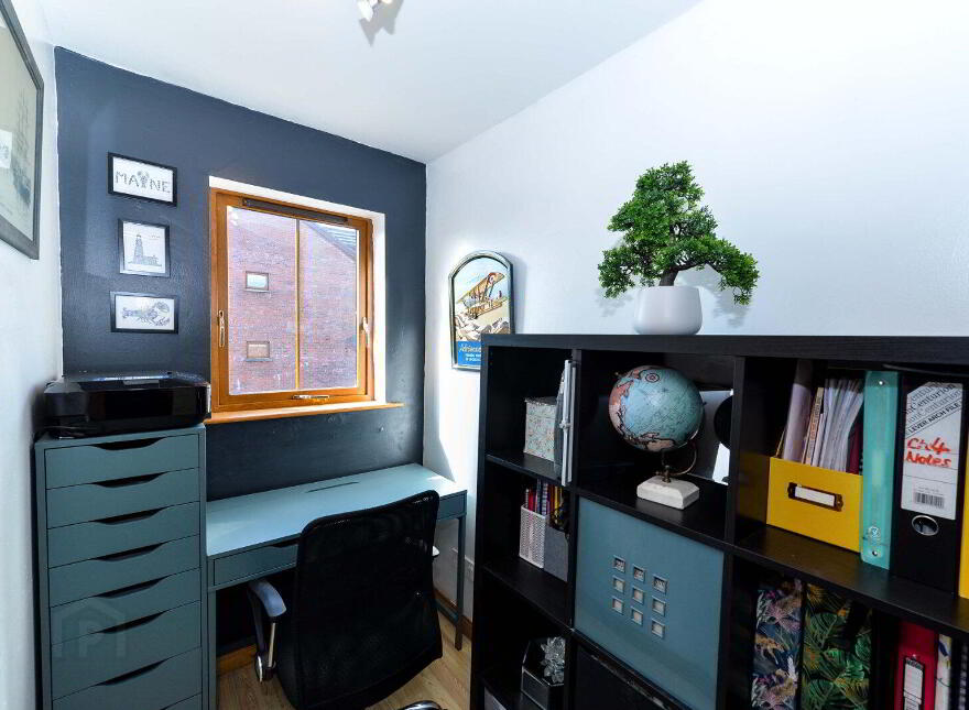 17 Kinnegar Drive, Holywood, BT18 9JQ