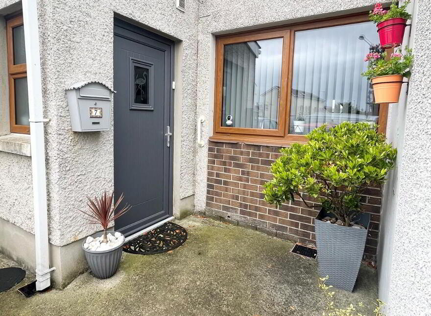7 Crocknamack Square, Portrush, BT56 8LE