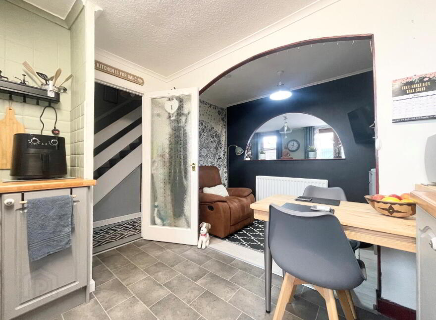7 Crocknamack Square, Portrush, BT56 8LE