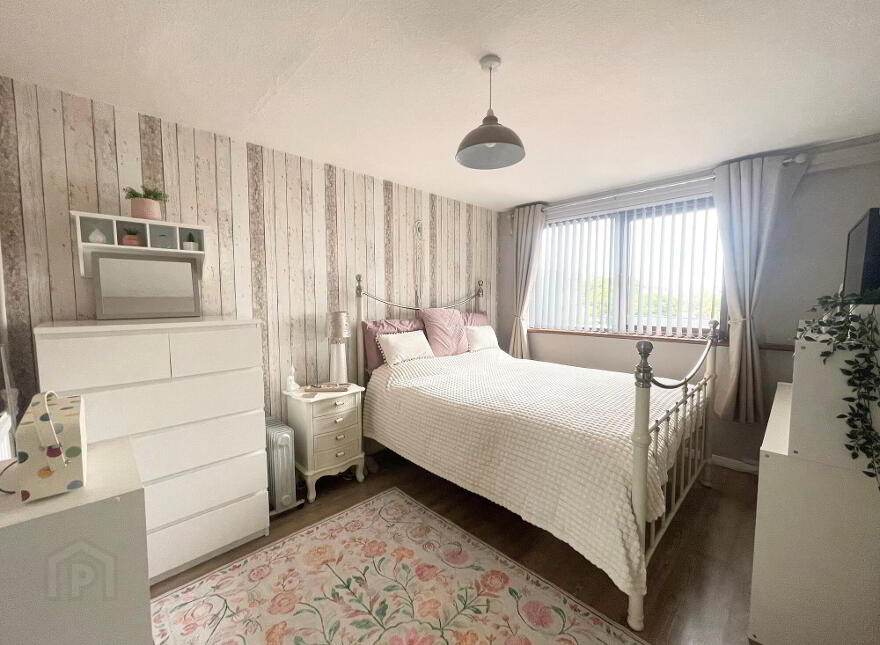 7 Crocknamack Square, Portrush, BT56 8LE