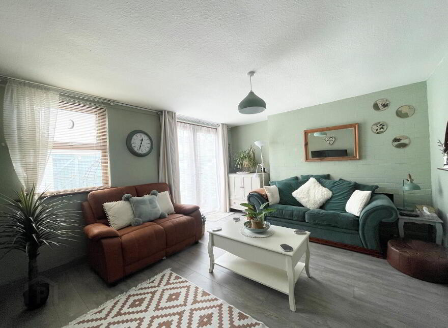 7 Crocknamack Square, Portrush, BT56 8LE