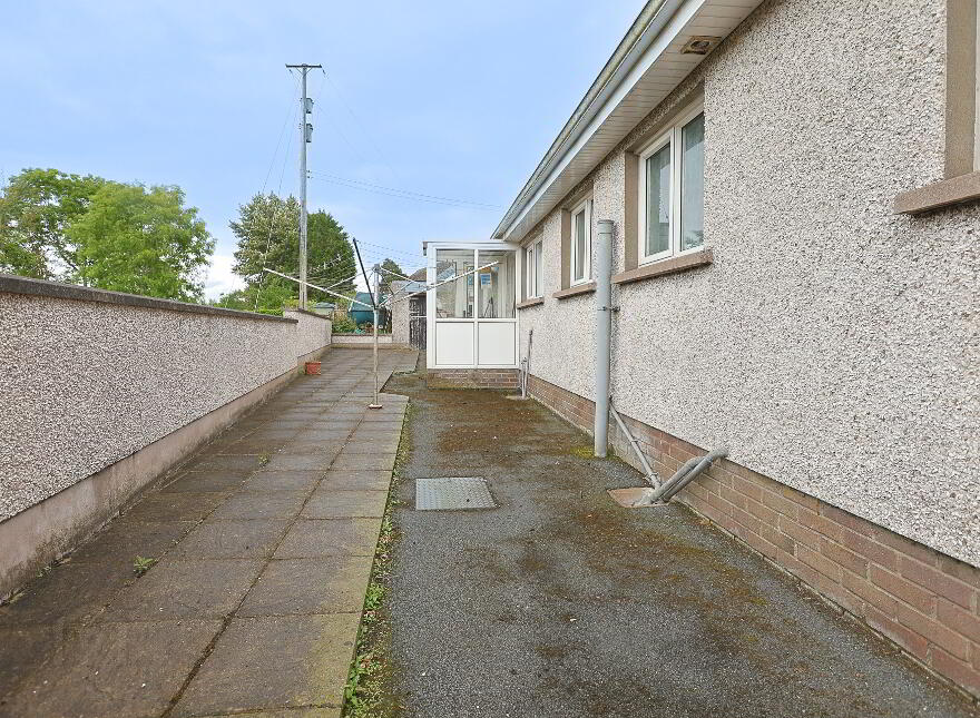 28 Derrycreevy Road, Dungannon, BT71 6RZ