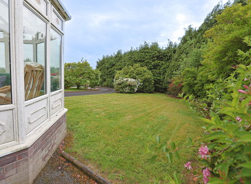 28 Derrycreevy Road, Dungannon, BT71 6RZ
