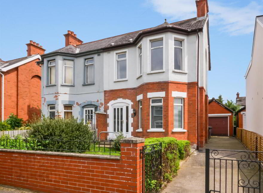 16 Cicero Gardens, Off Castlereagh Road, Belfast, BT6 9FZ photo