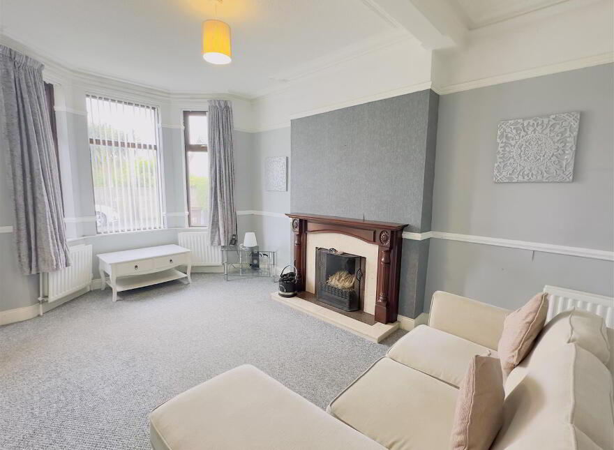 18 Bryansford Gardens, Newcastle, BT33 0EQ