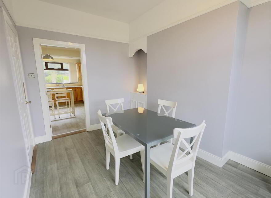 18 Bryansford Gardens, Newcastle, BT33 0EQ