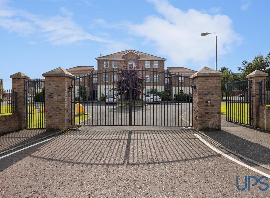 Apt 7, Mount Eagles Court, Stewartstown Road, Belfast, BT17 0XT photo