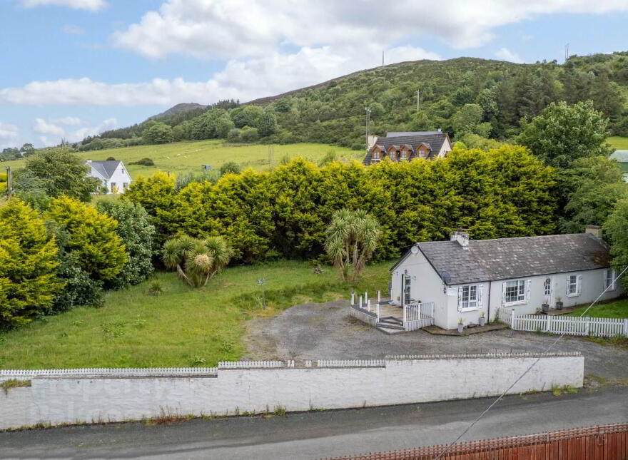 Willow Cottage, Tooban Upper, Burnfoot, F93PX90 photo