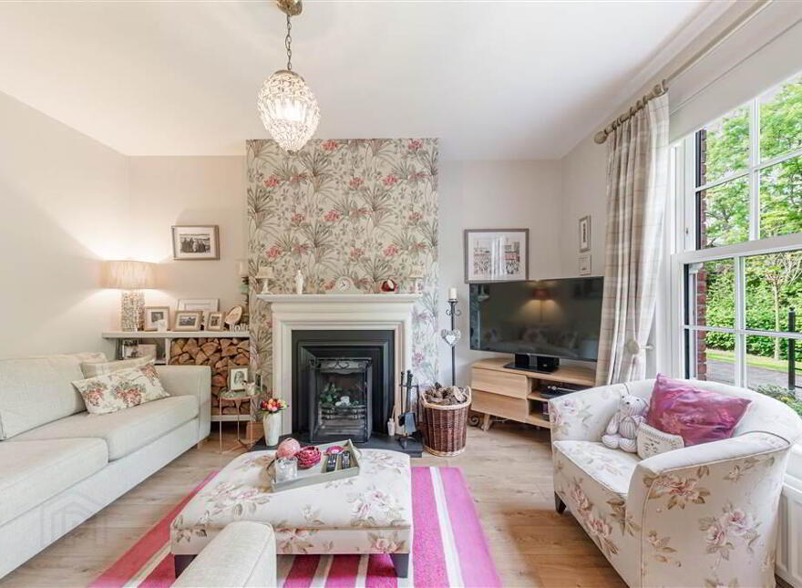 12 Breton Drive, Lisburn, BT28 3ZA