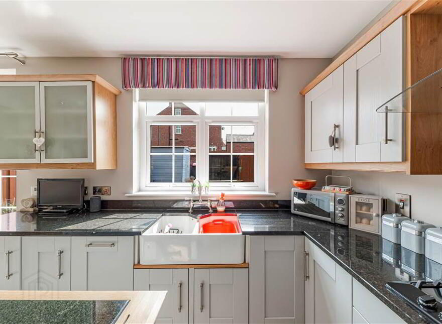 12 Breton Drive, Lisburn, BT28 3ZA