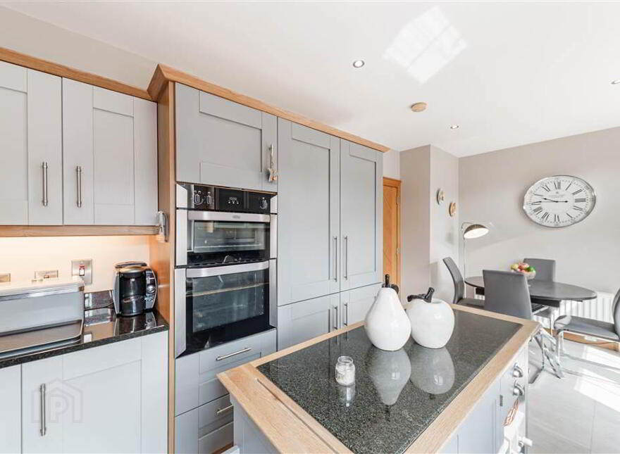 12 Breton Drive, Lisburn, BT28 3ZA