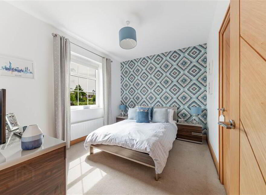 12 Breton Drive, Lisburn, BT28 3ZA