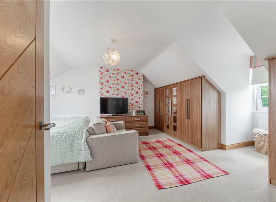 12 Breton Drive, Lisburn, BT28 3ZA