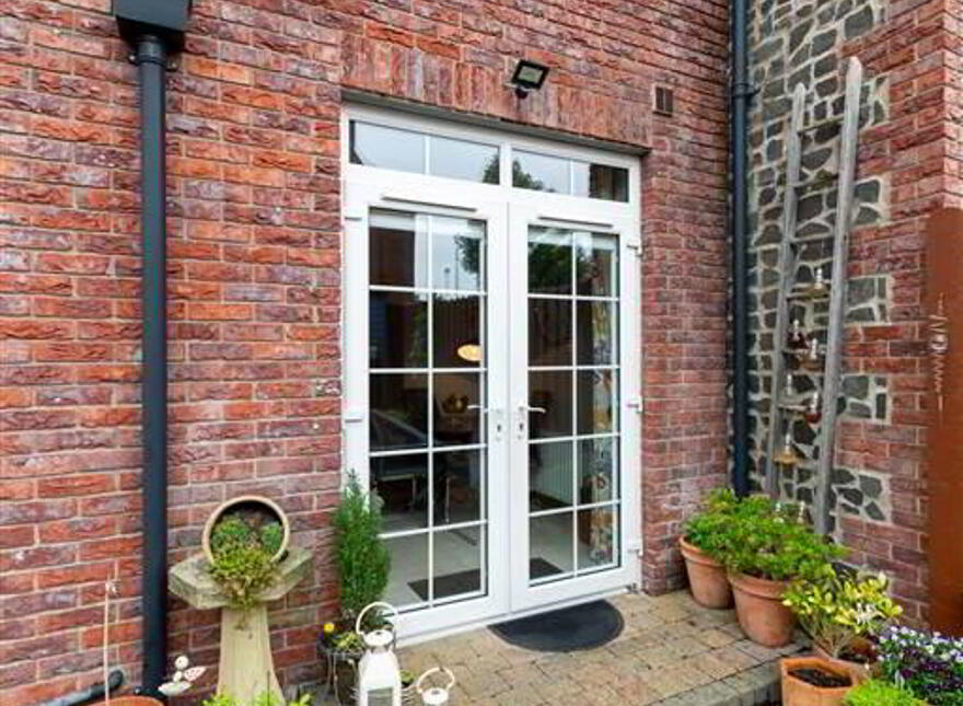 12 Breton Drive, Lisburn, BT28 3ZA
