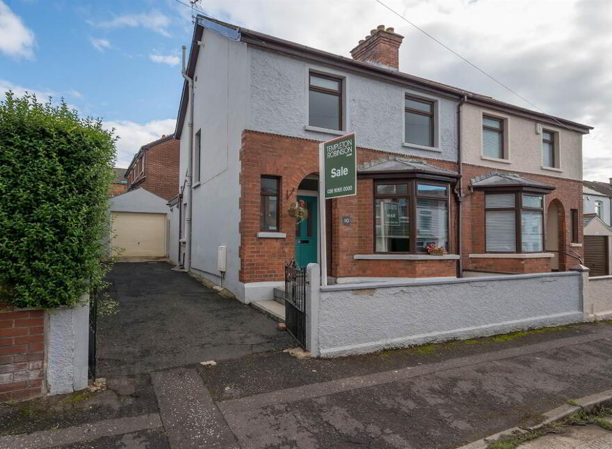 10 Bloomfield Gardens, Belfast, BT5 5JU photo
