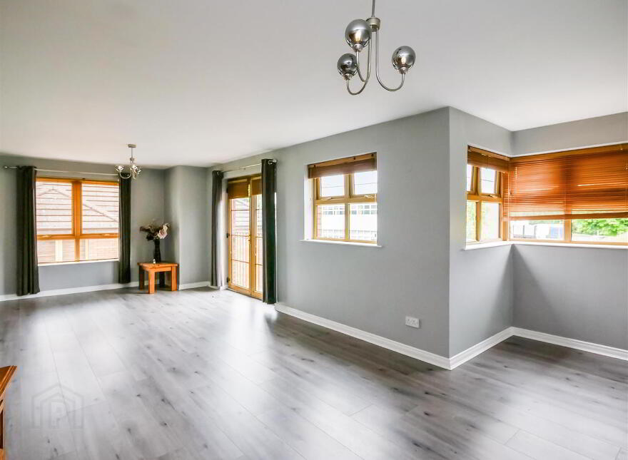 42 Forest Grove, Newtownbreda Road, Belfast, BT8 6AR