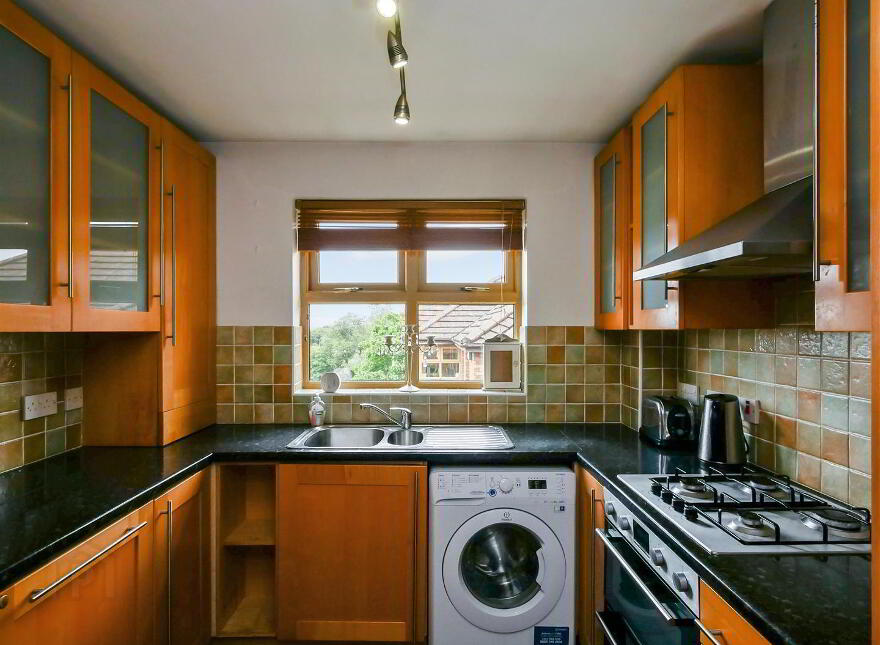 42 Forest Grove, Newtownbreda Road, Belfast, BT8 6AR