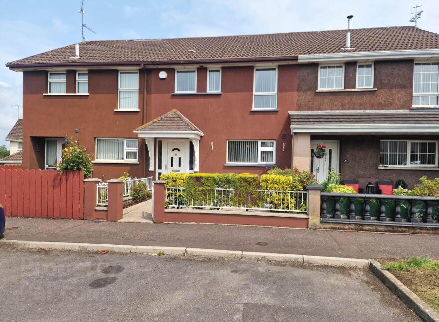 50 Windmill Heights, Enniskillen, BT74 7LL photo