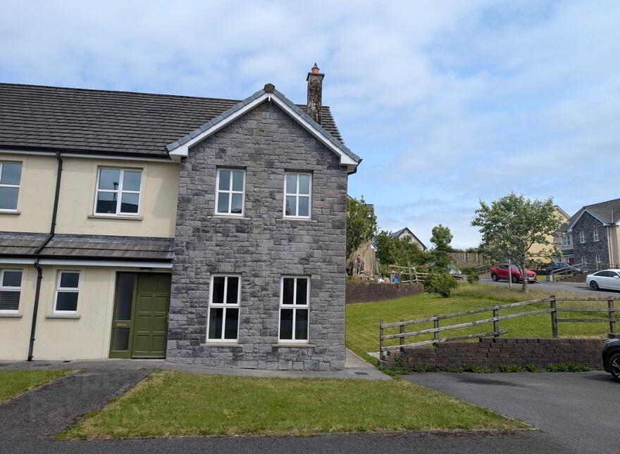 14 Church Manor, Carrigallen, H12TN24 photo