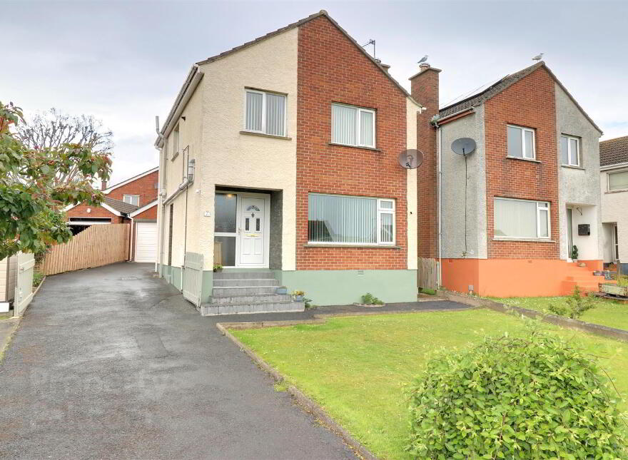 7 Ballymacormick Crescent, Bangor, BT19 6BS photo