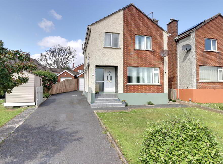 7 Ballymacormick Crescent, Bangor, BT19 6BS photo