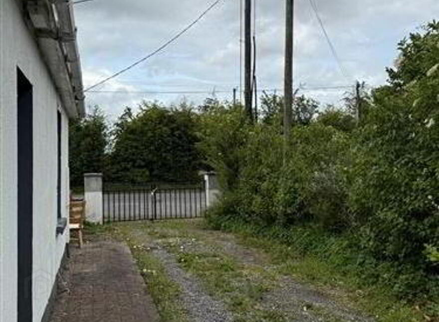 Cloonshanville, Frenchpark, Roscommon, F45W290
