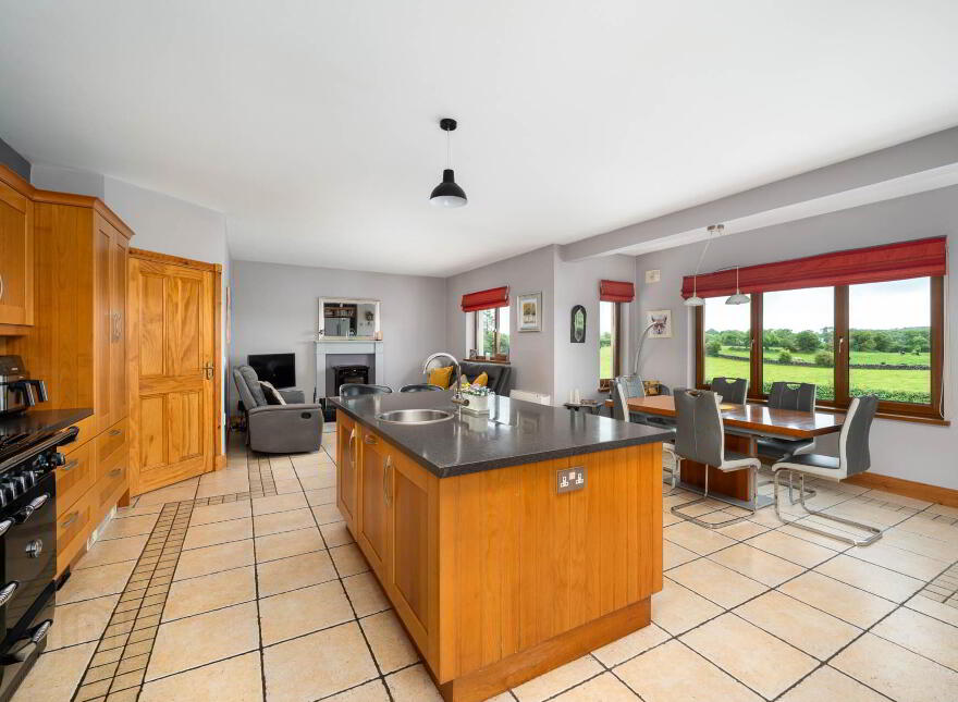Carrowloughan, Kiltoom, Athlone, N37K5W5