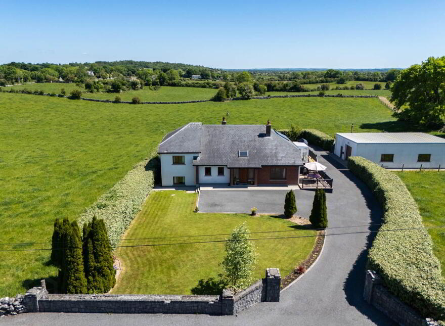 Carrowloughan, Kiltoom, Athlone, N37K5W5