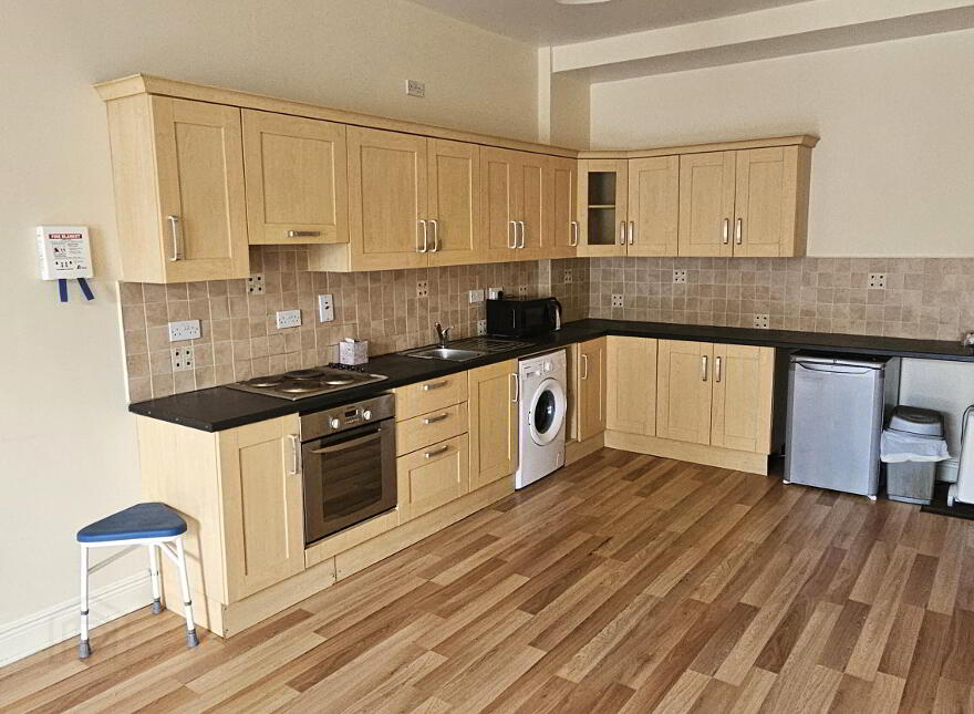 Main Street, Carrick-On-Shannon, N41X310