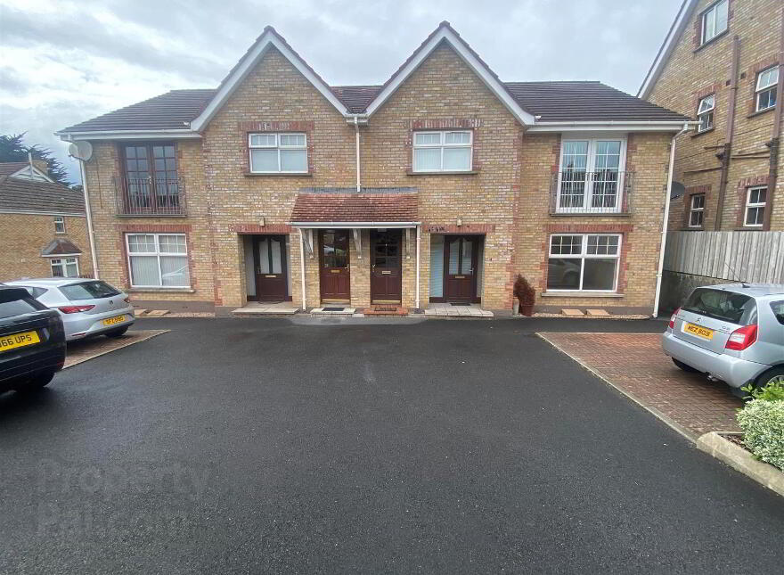 4 Viceroys Wood, Bangor, BT19 1WF photo
