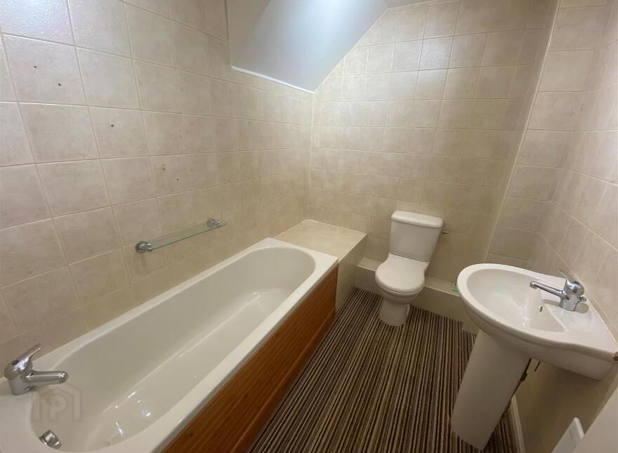 4 Viceroys Wood, Bangor, BT19 1WF