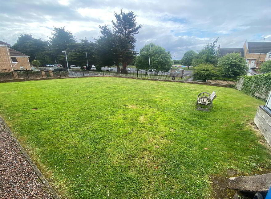 4 Viceroys Wood, Bangor, BT19 1WF