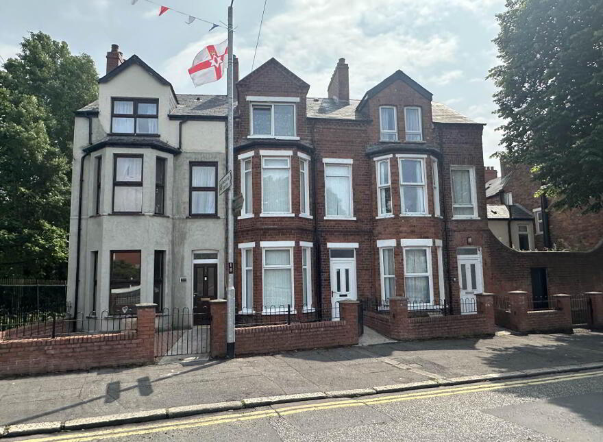 199 Alexandra Park Avenue, Belfast, BT15 3GB photo