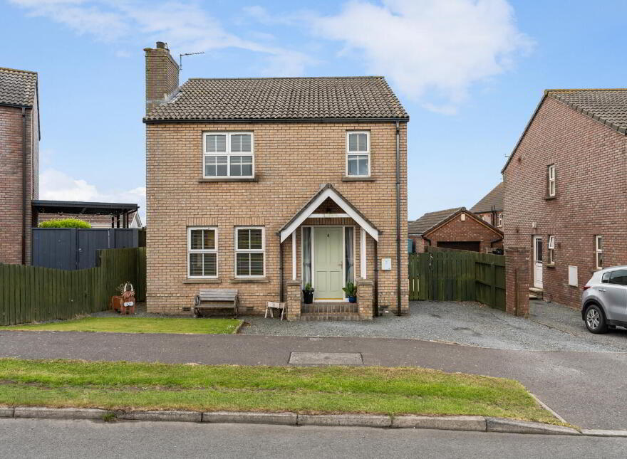 4 Princetoon Avenue, Portavogie, Newtownards, BT22 1FE photo