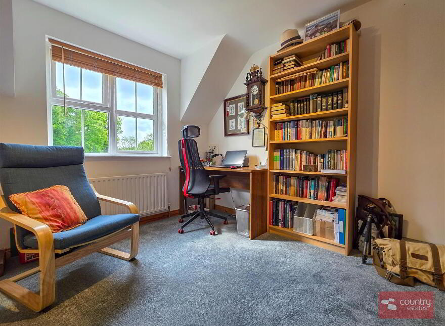 63 Lynda Meadows, Jordanstown, Newtownabbey, BT37 0AT