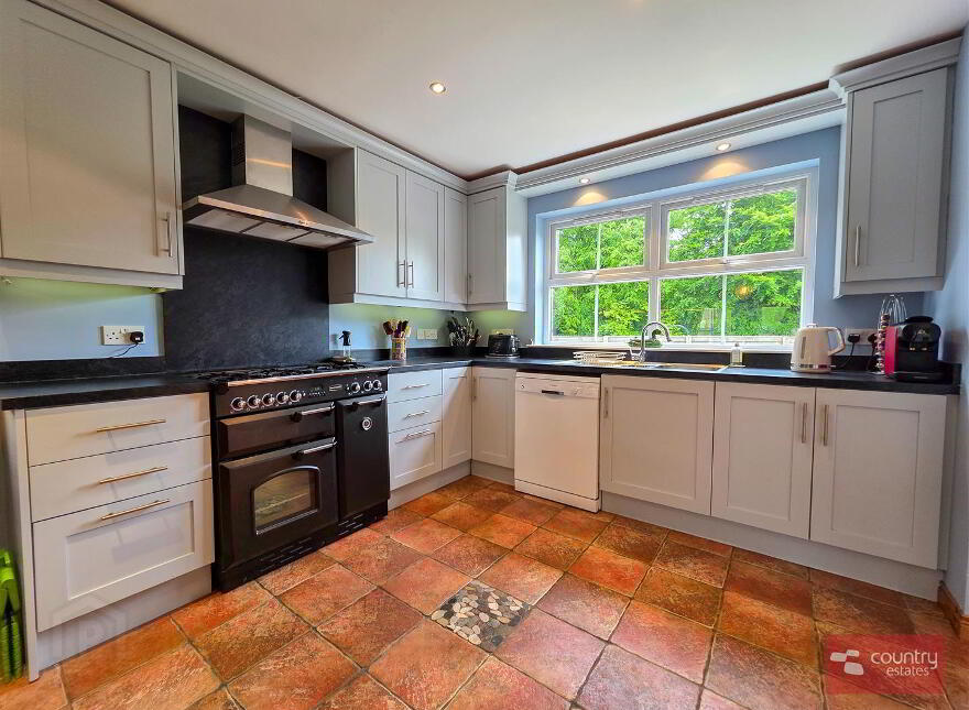 63 Lynda Meadows, Jordanstown, Newtownabbey, BT37 0AT