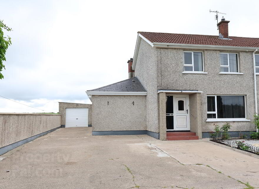 20 Crossglebe, Cookstown, BT80 9DD photo