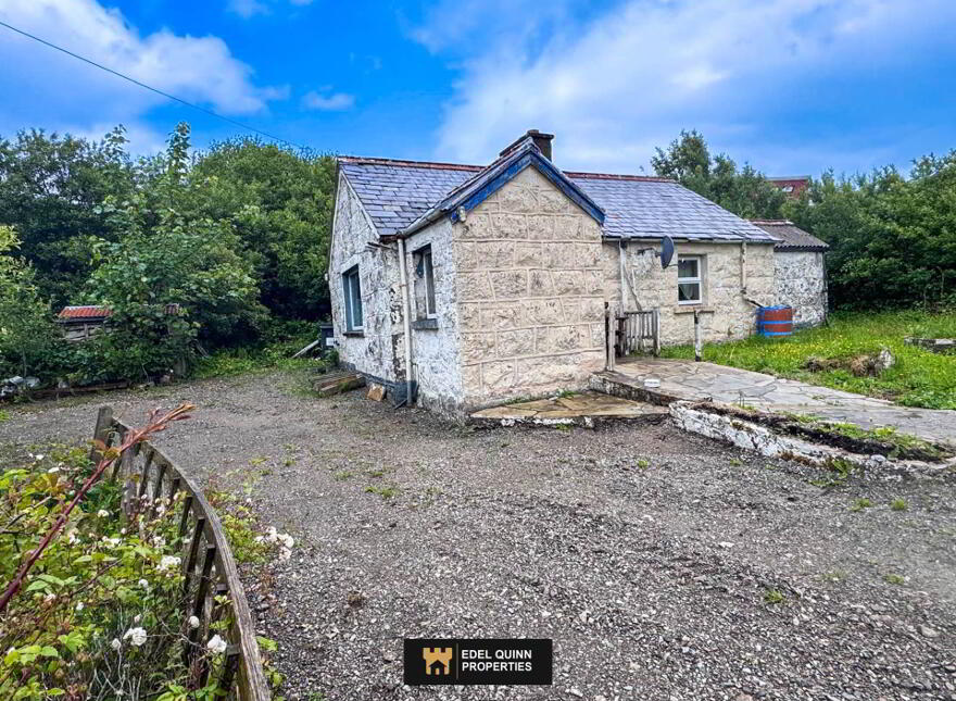 Station House, Drumaghy, Bruckless, F94NN76 photo