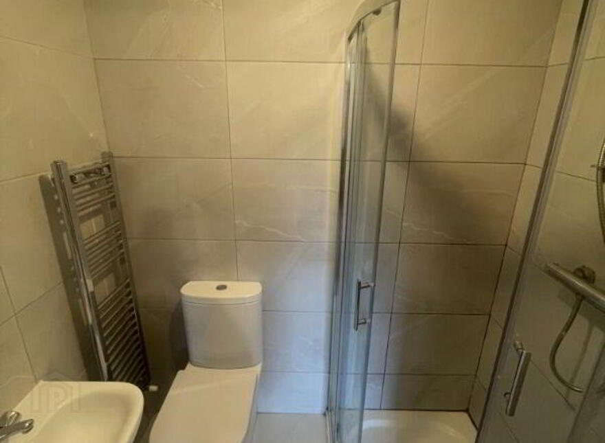 Apartment 6 94 Sunnyside Street, Belfast, BT7 3EG