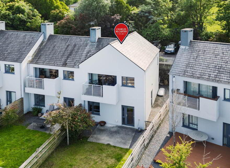 32 Copper Point, Airhill, Schull, P81X275 photo