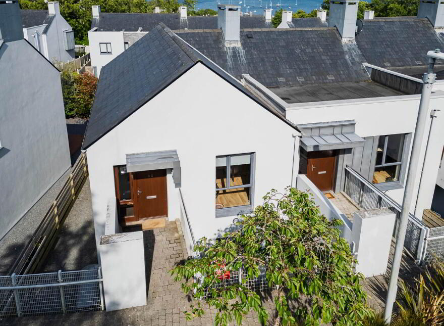 32 Copper Point, Airhill, Schull, P81X275