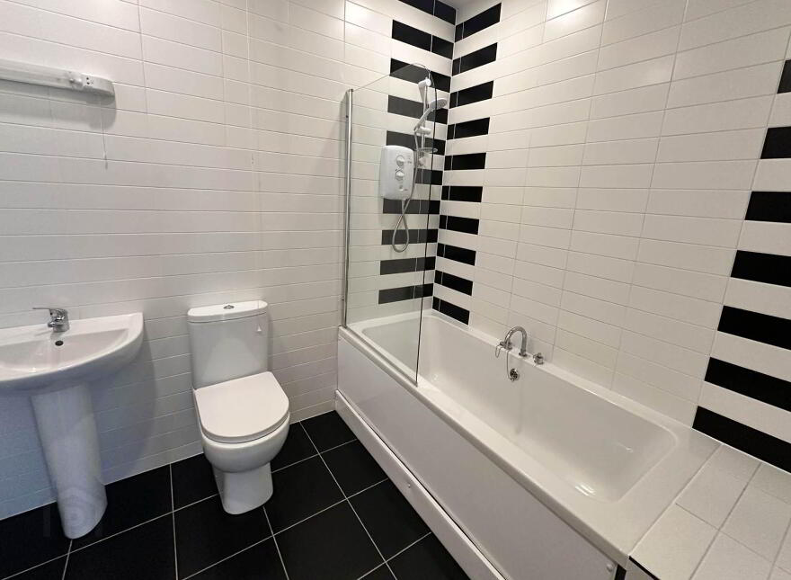 32 Copper Point, Airhill, Schull, P81X275