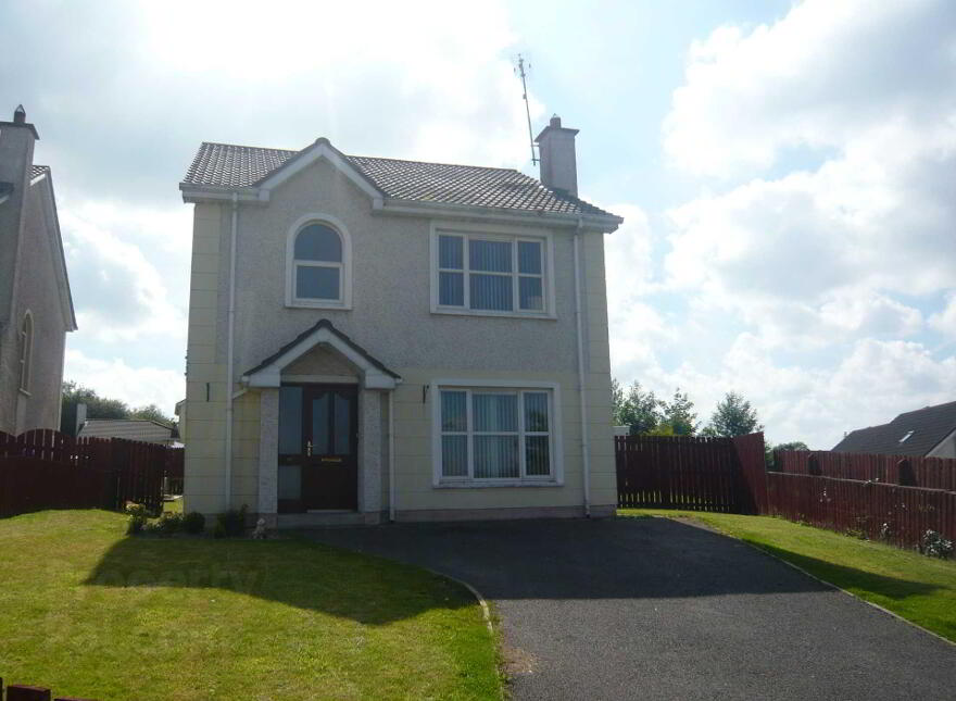 29 Rowan Park, Letterkenny, F92E2W7 photo