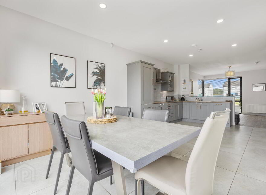 2 Hatheran Square, Portstewart, BT55 7UL