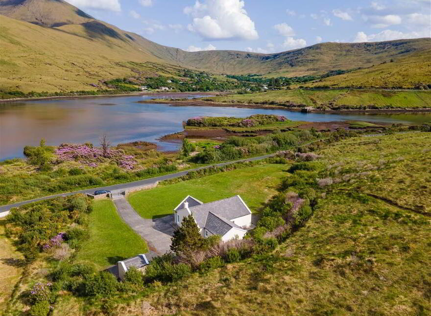 "Connemara View", Letterass, Leenane photo