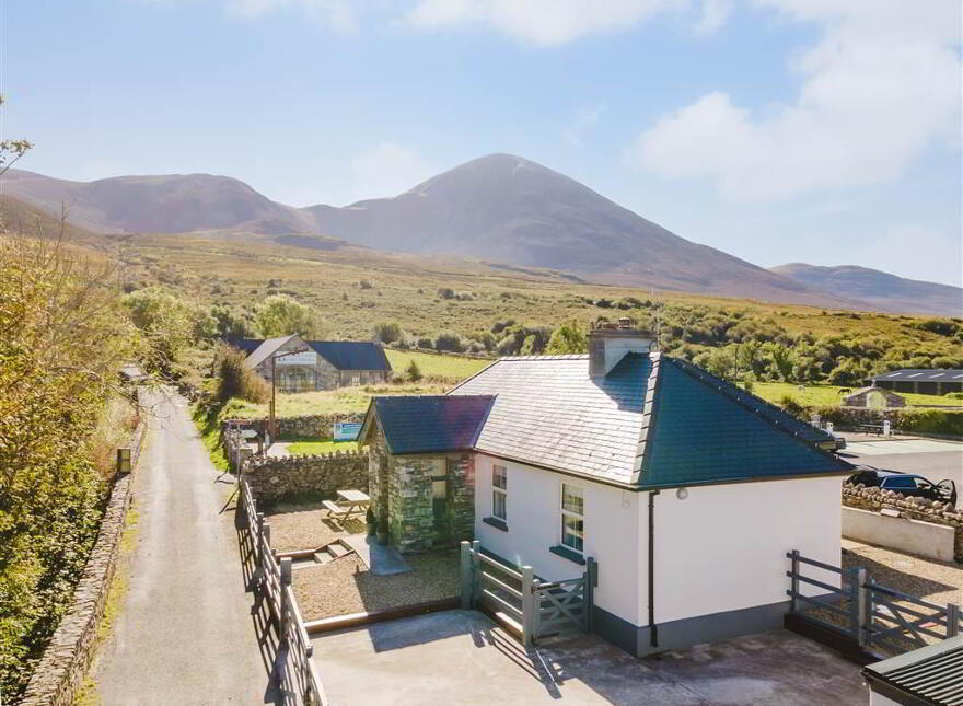 Reek Road Cottage, Reek Road, Murrisk, Westport, F28T6P7